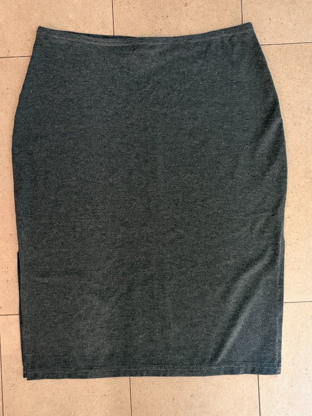 Guess Gray Jersey Simple Stretch Pencil Skirt-Medium